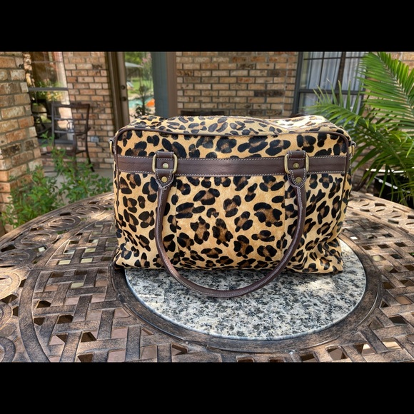 Hair on cowhide duffle weekender tote diaper bag - Picture 15 of 16